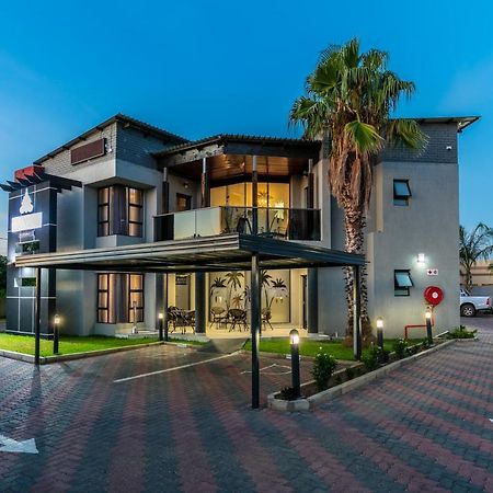 The Melva Guest House Gaborone Buitenkant foto