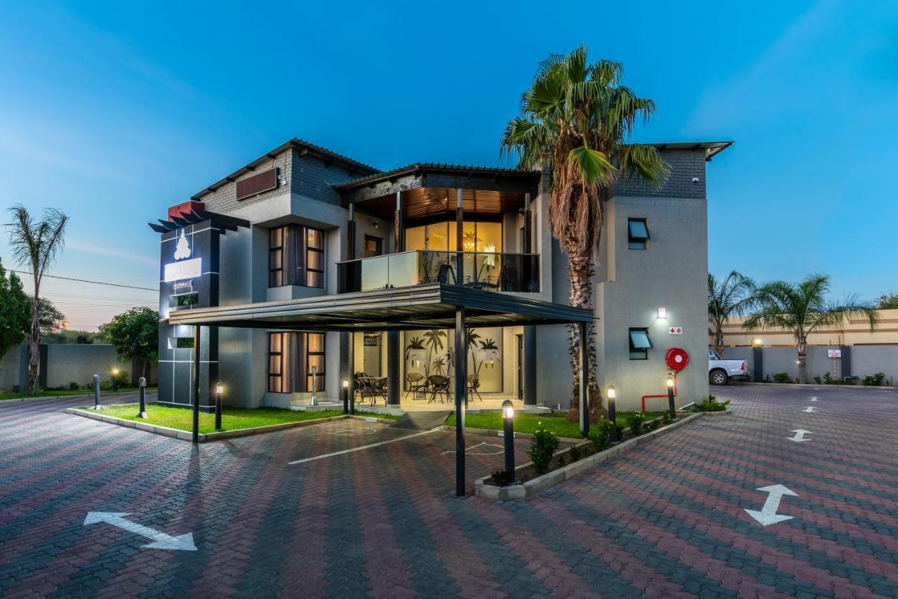 The Melva Guest House Gaborone Buitenkant foto