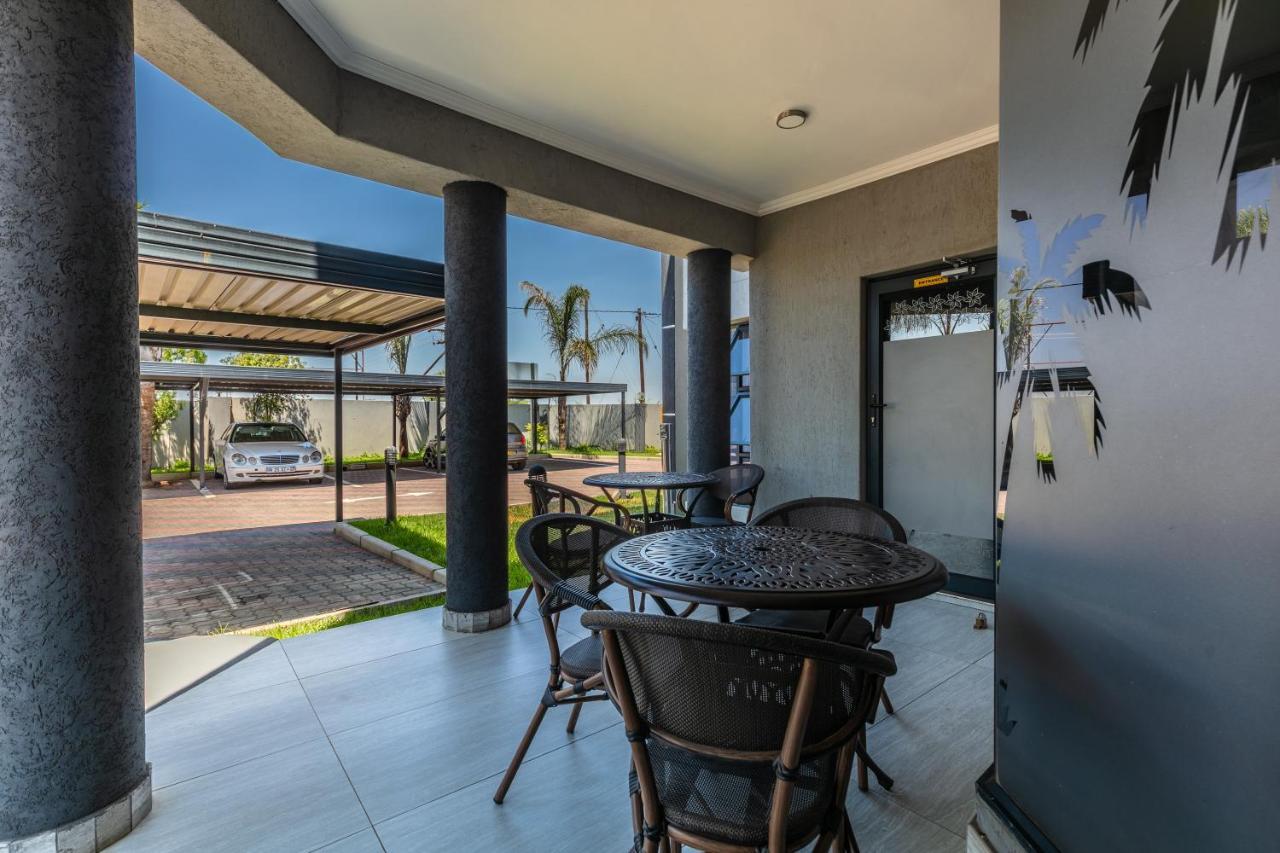 The Melva Guest House Gaborone Buitenkant foto